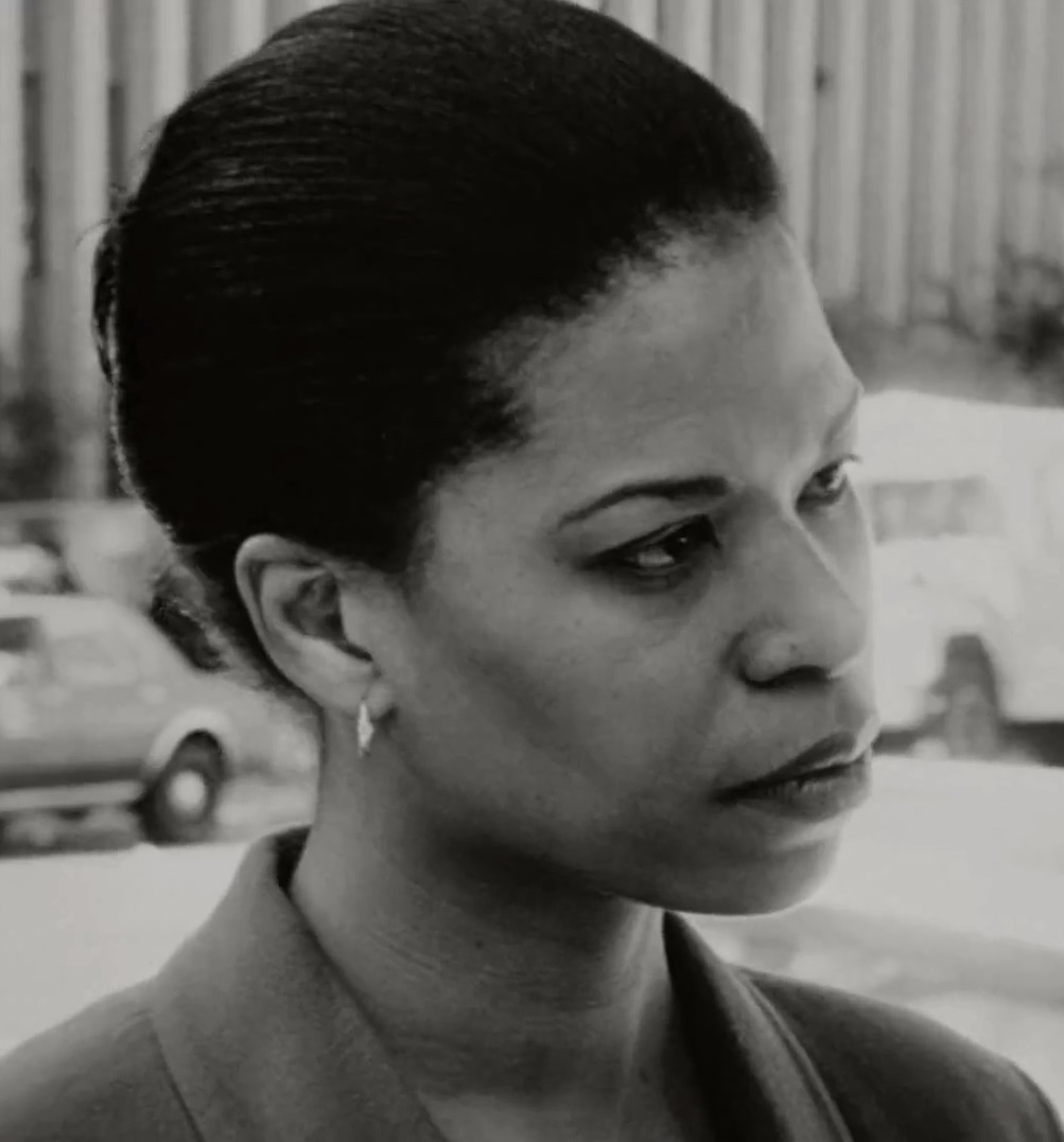 actor Pamela Hart large photo