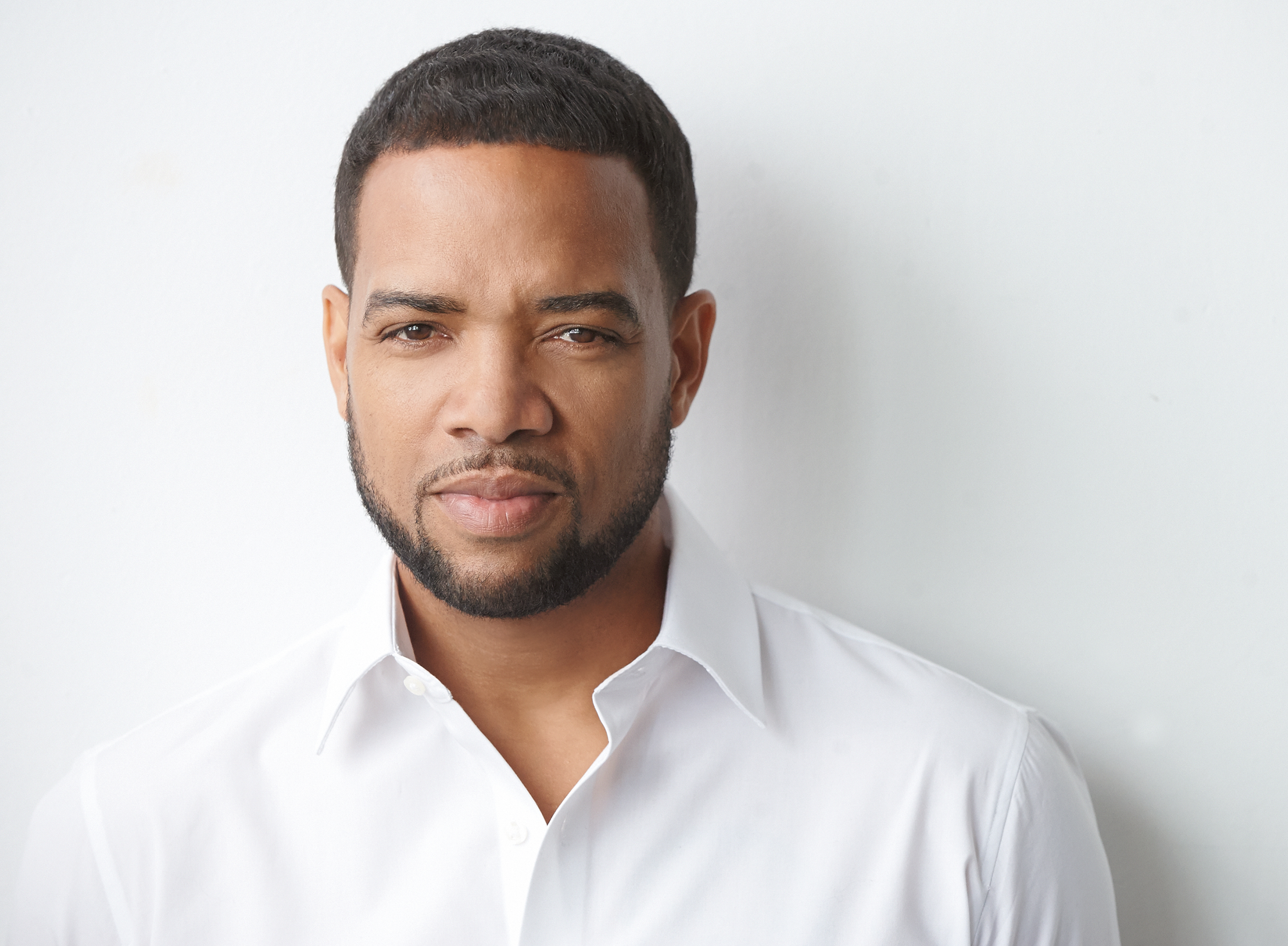 actor Michael Ellison large photo