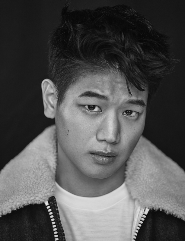 actor Ki Hong Lee large photo