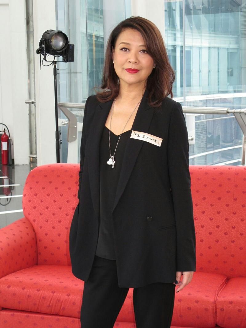 actor Elaine Jin large photo