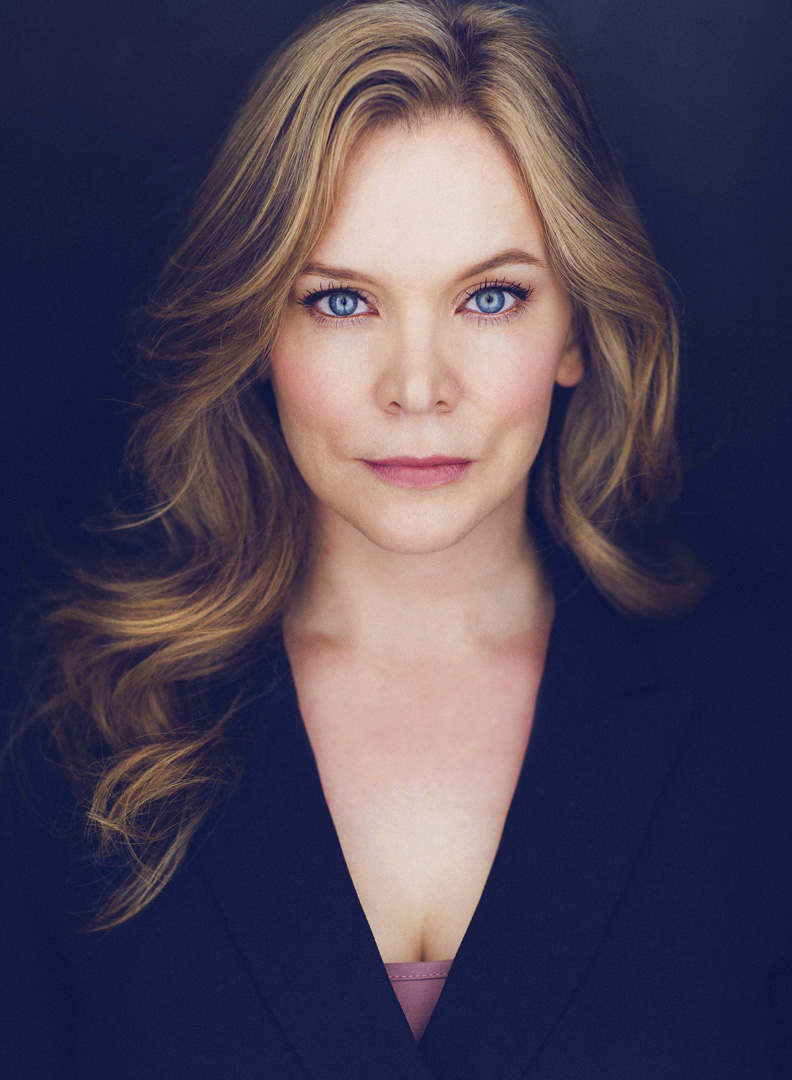 actor Leah Loftin large photo