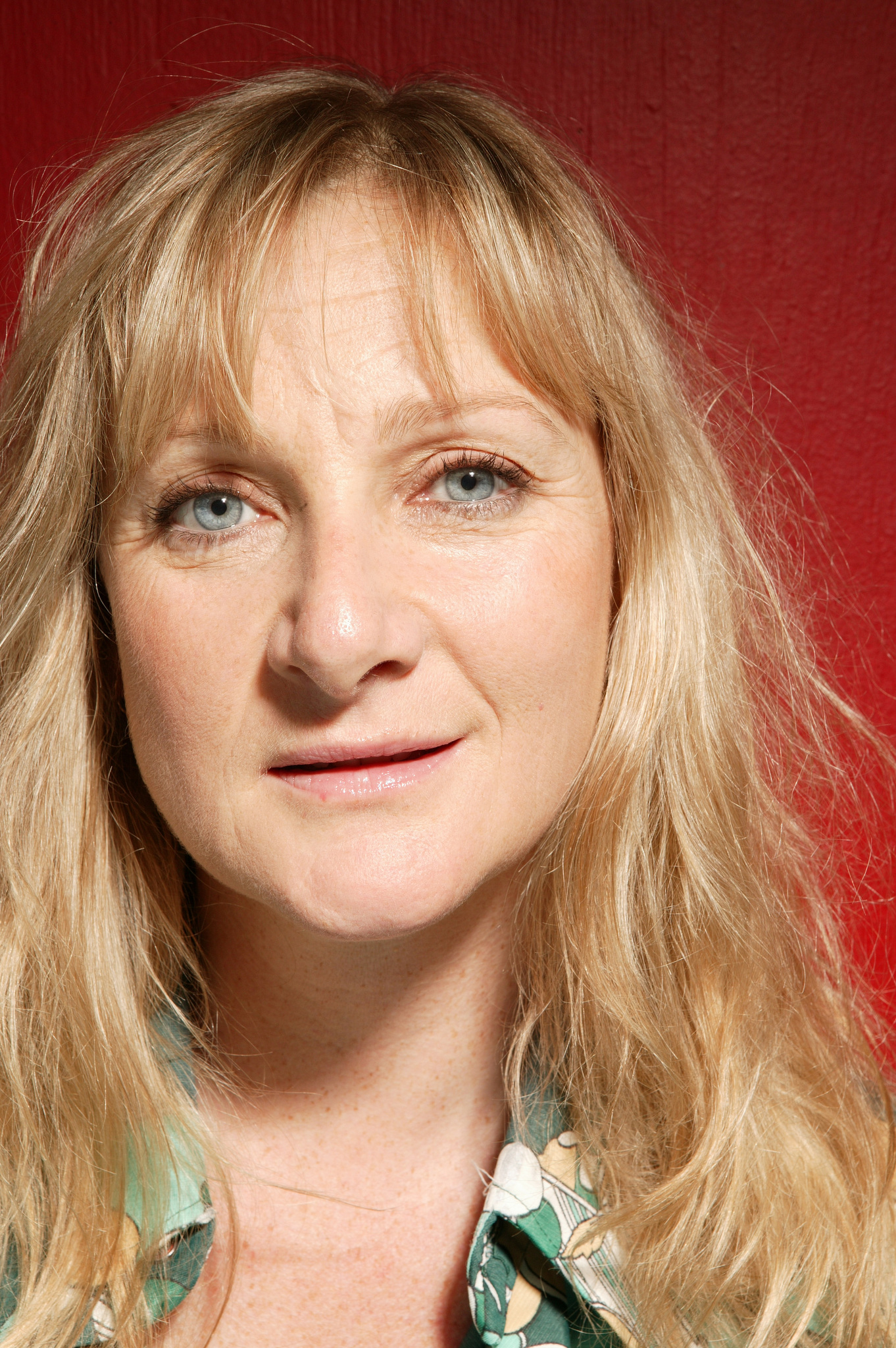actor Lesley Sharp large photo
