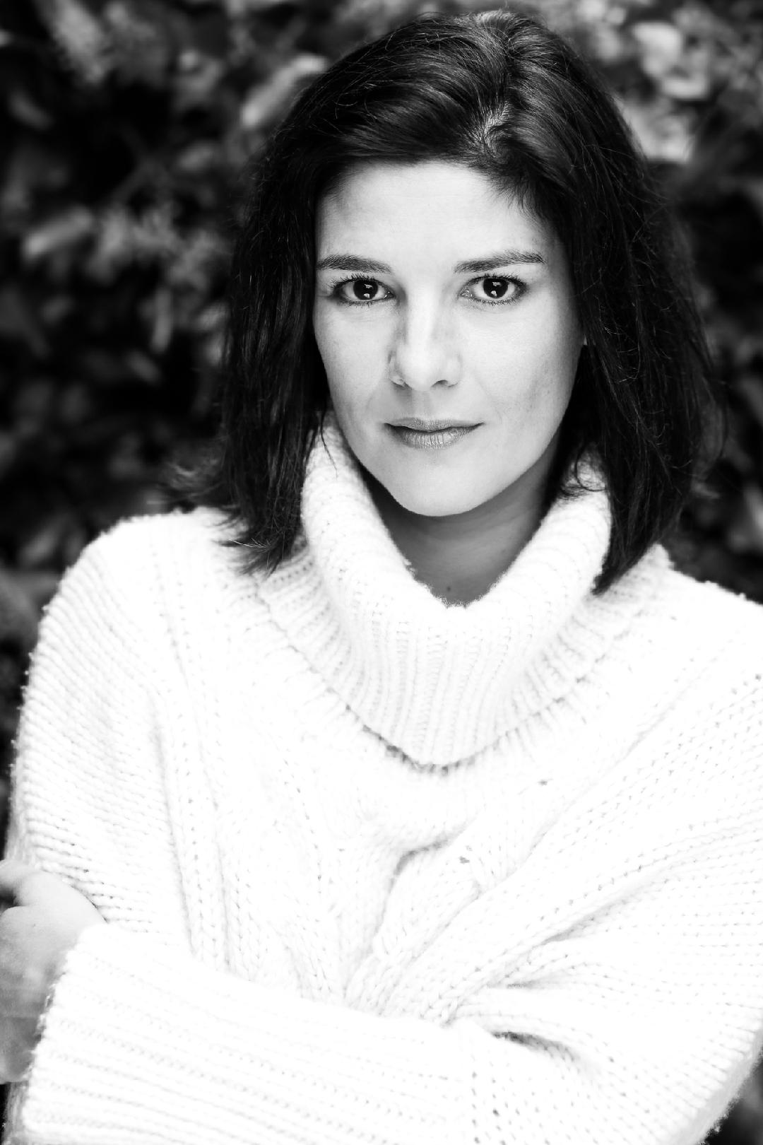 actor Jasmine Hyde large photo