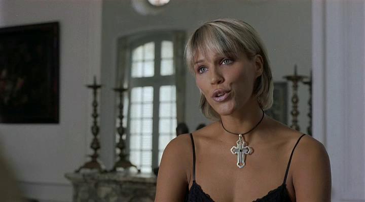 actor Emma Wiklund large photo