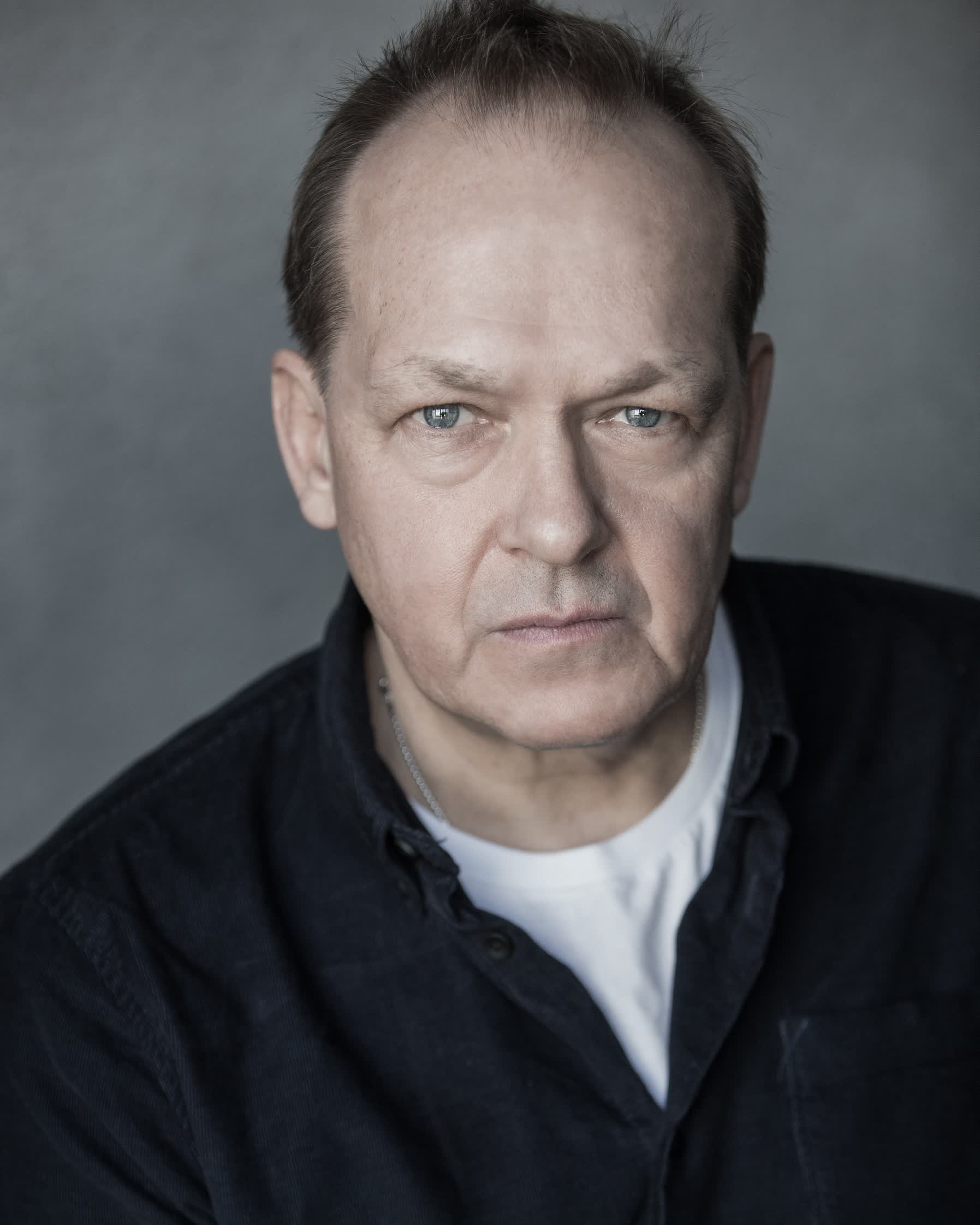 actor Christopher Fulford large photo