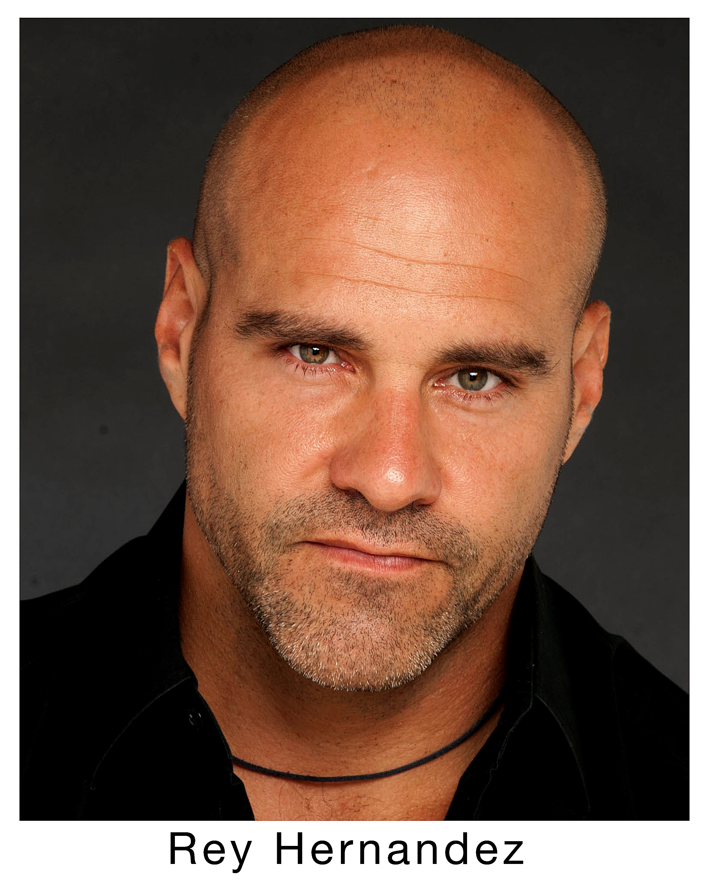 actor Rey Hernandez large photo