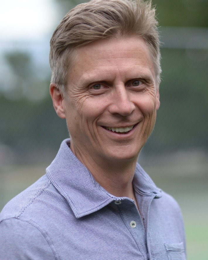 actor Leo Geter large photo