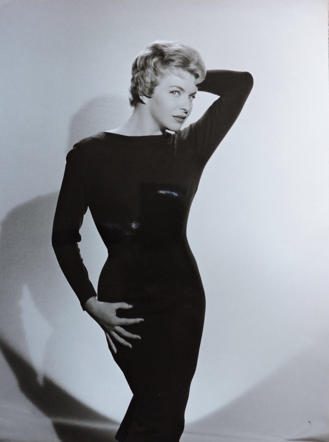 actor Line Renaud large photo