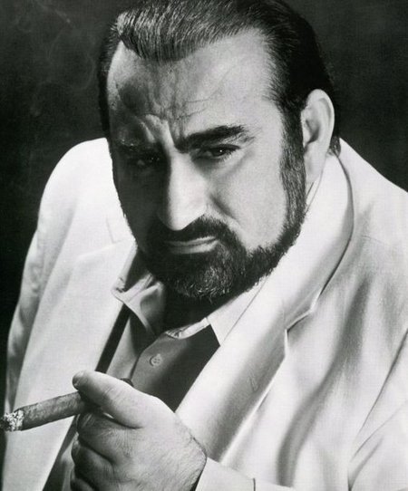 actor Ken Davitian large photo