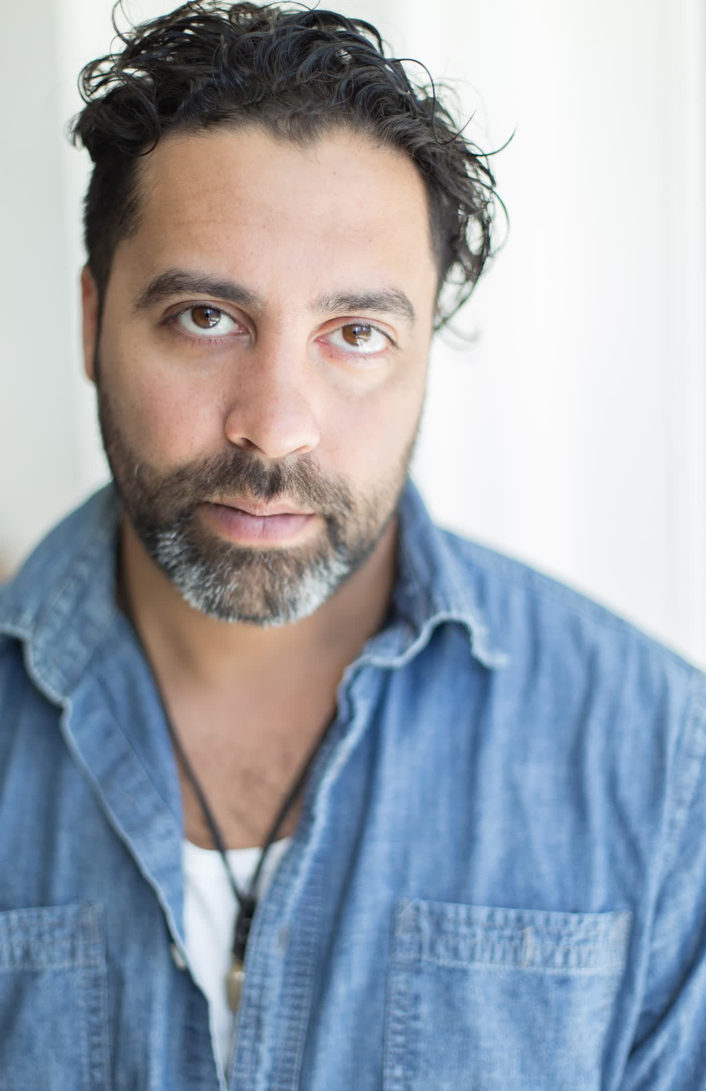 actor Sean Amsing large photo