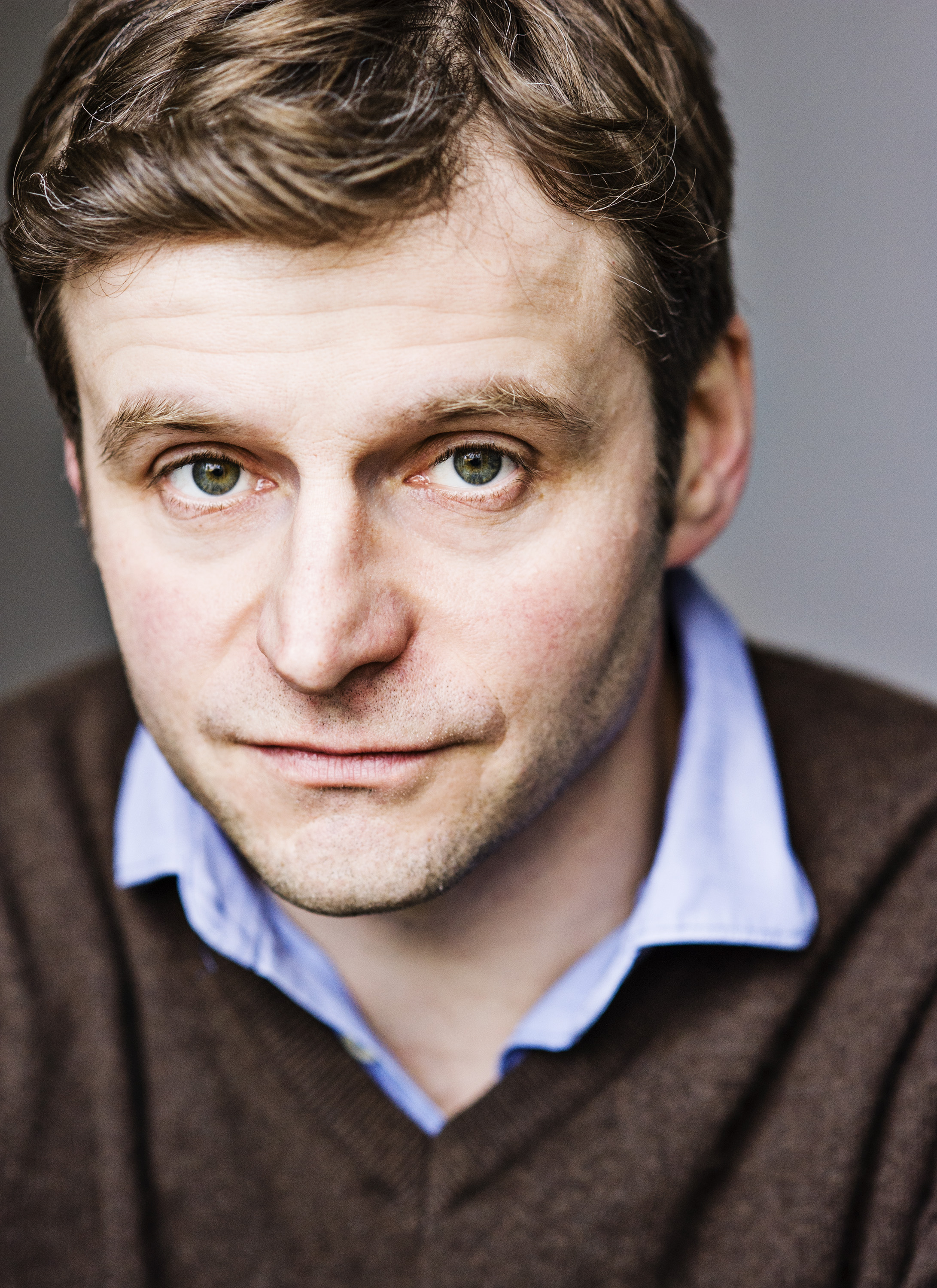 actor Will Adamsdale large photo