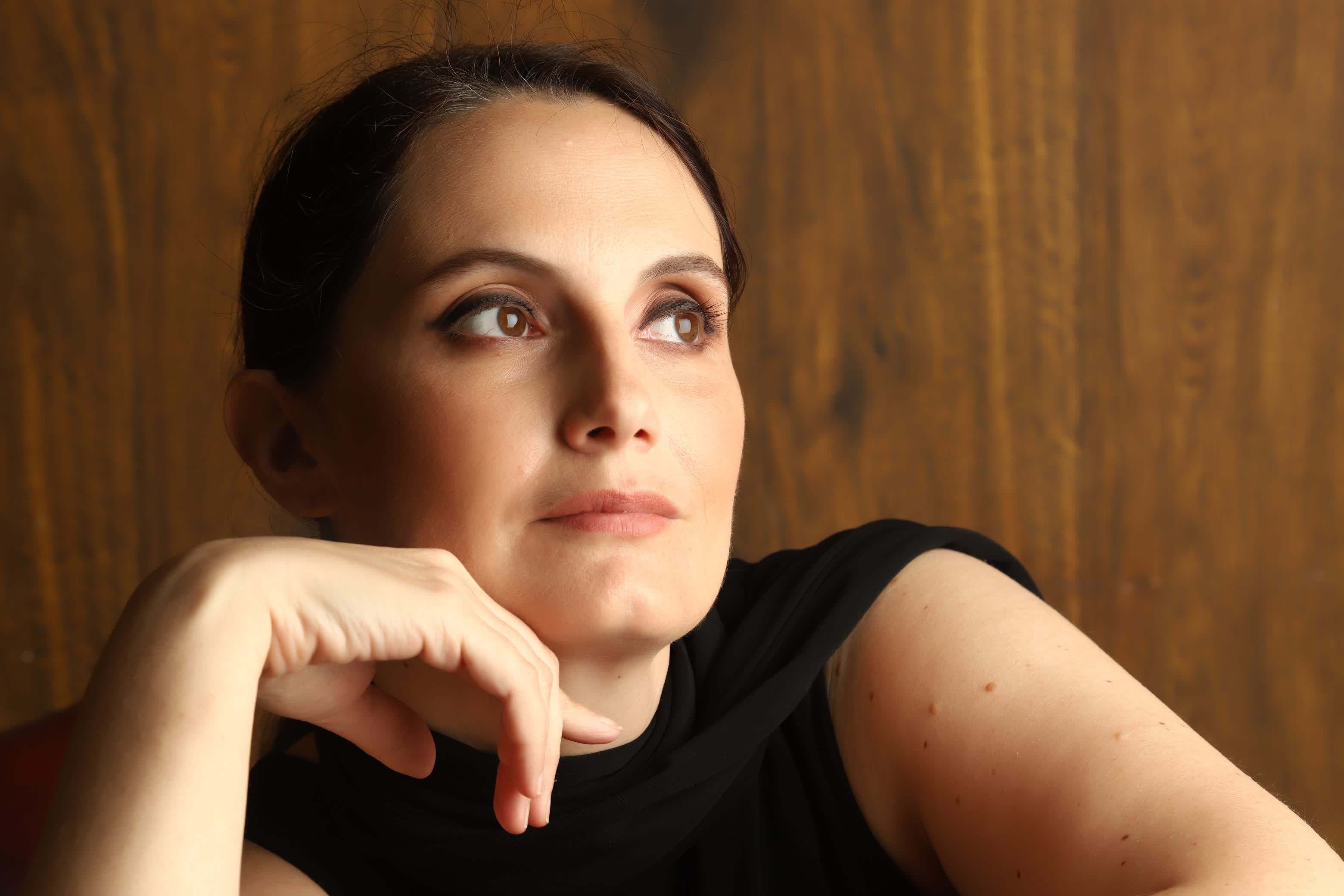 actor Eugenia Caruso large photo