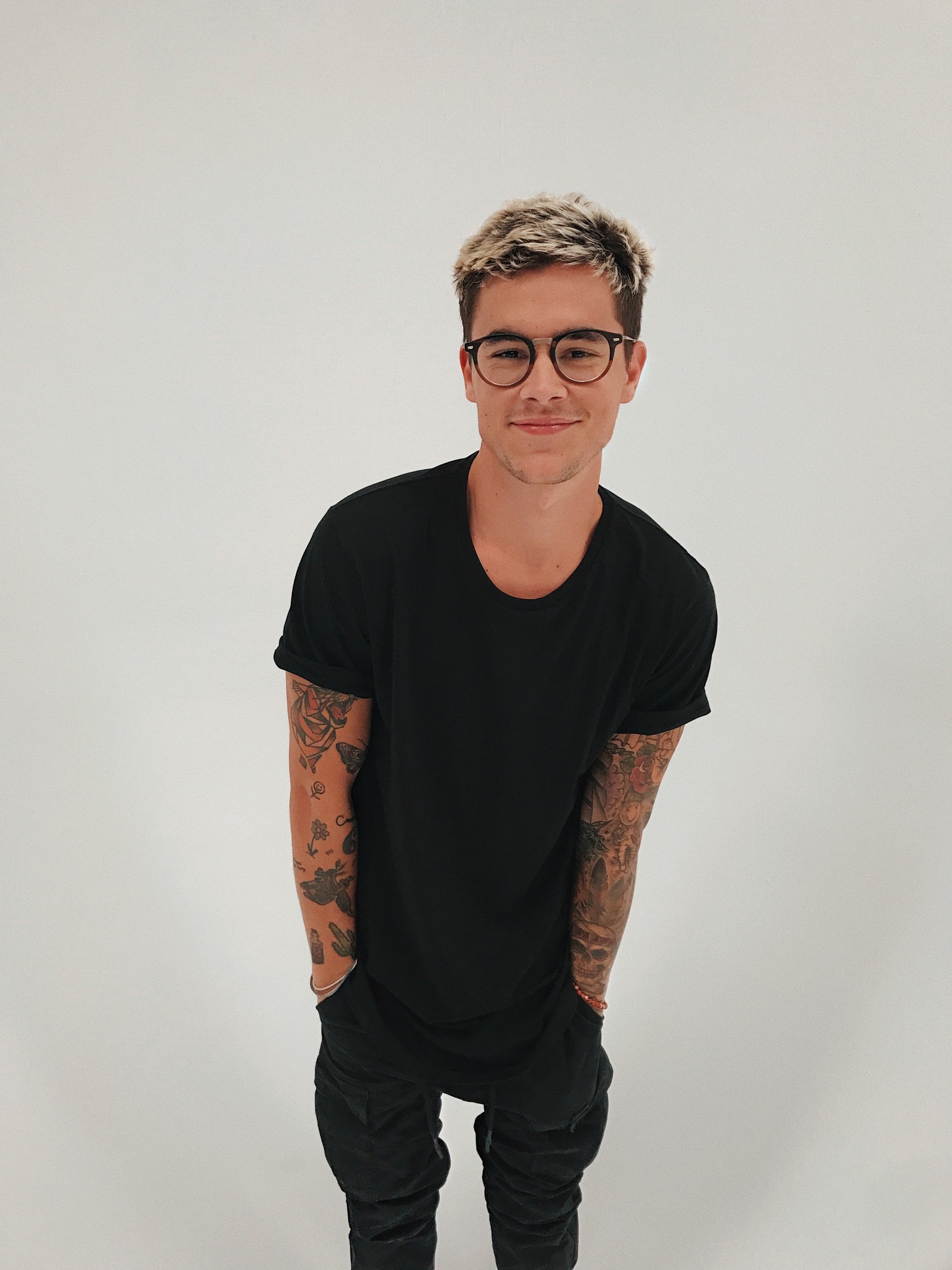 actor Kian Lawley large photo
