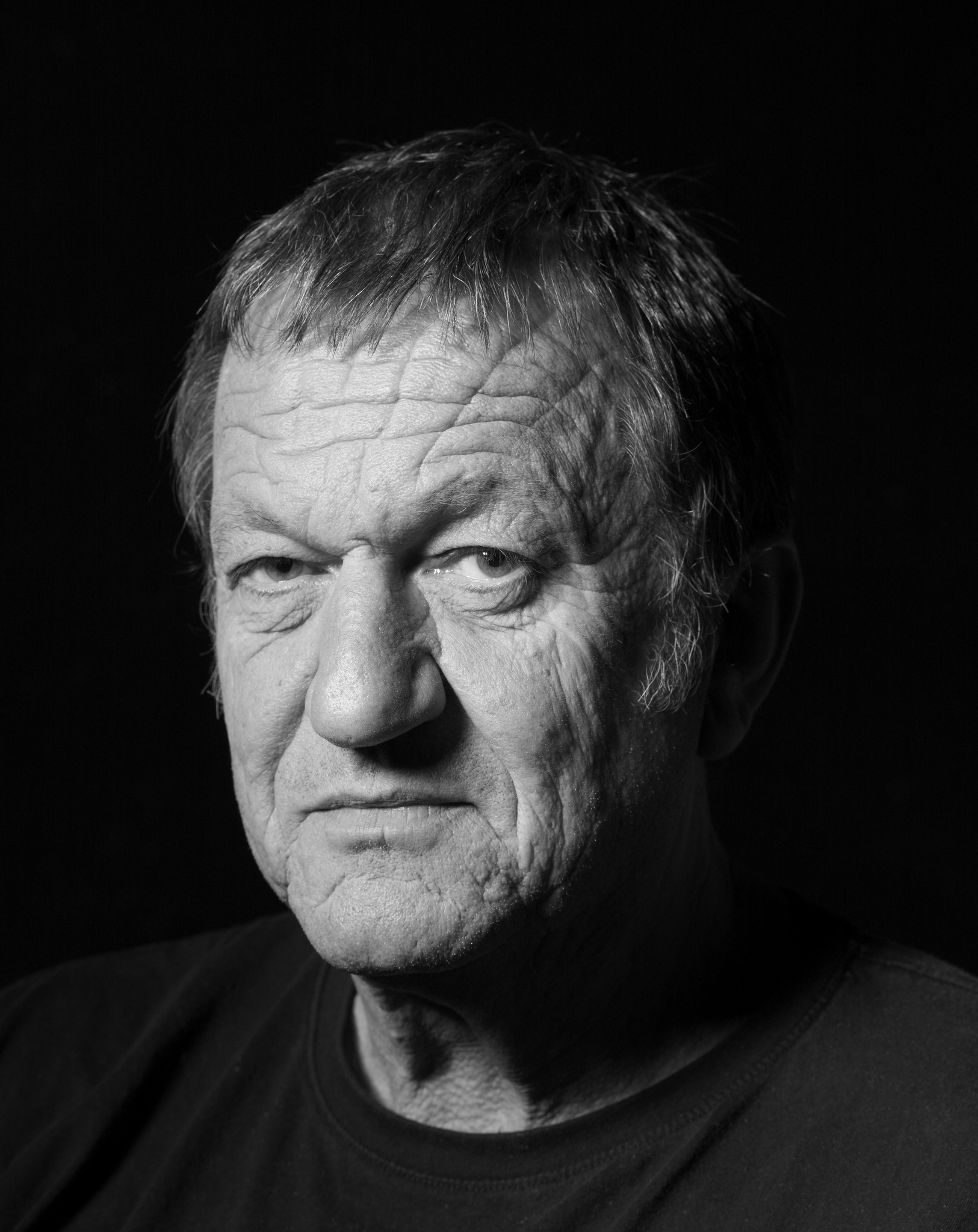 actor John Benfield large photo