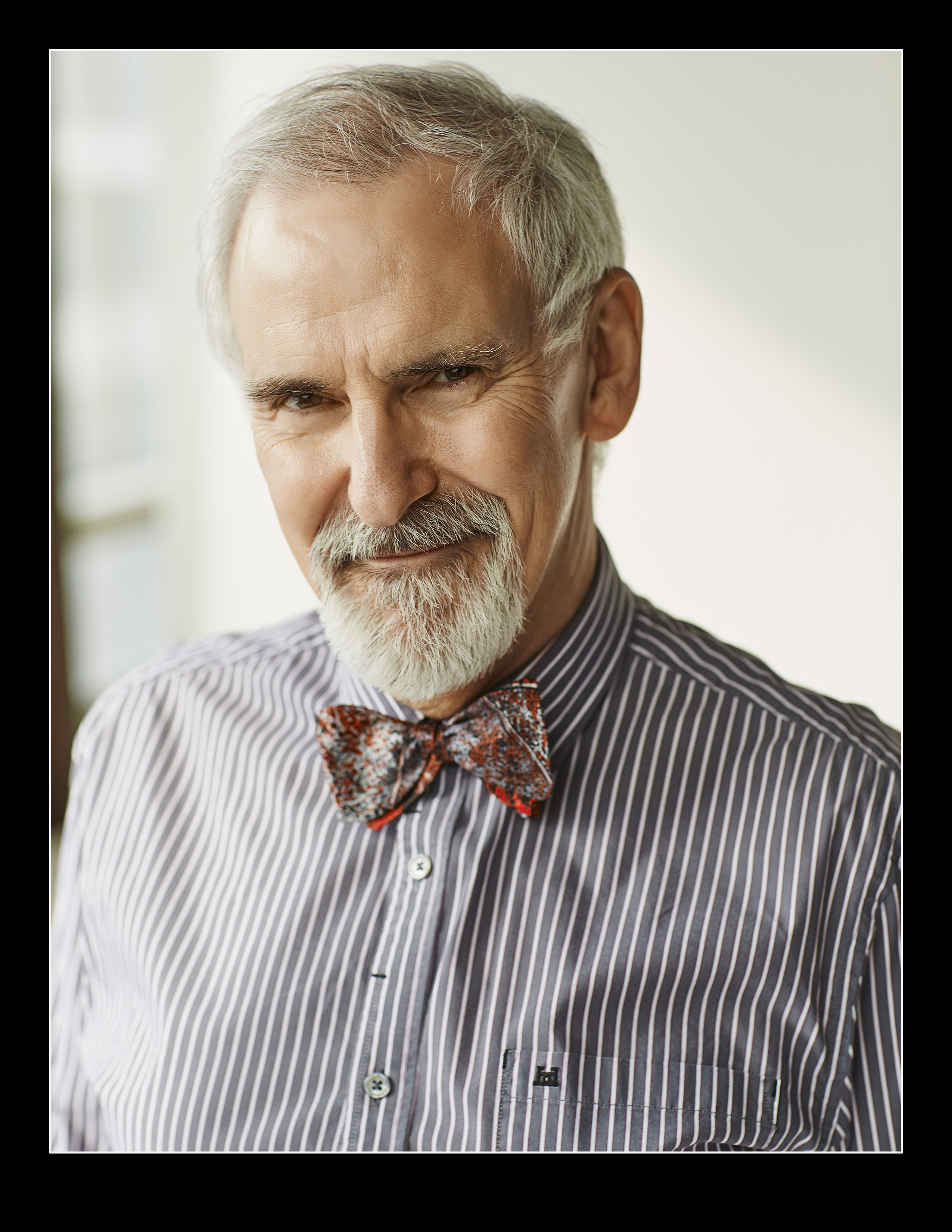 actor John Maclaren large photo