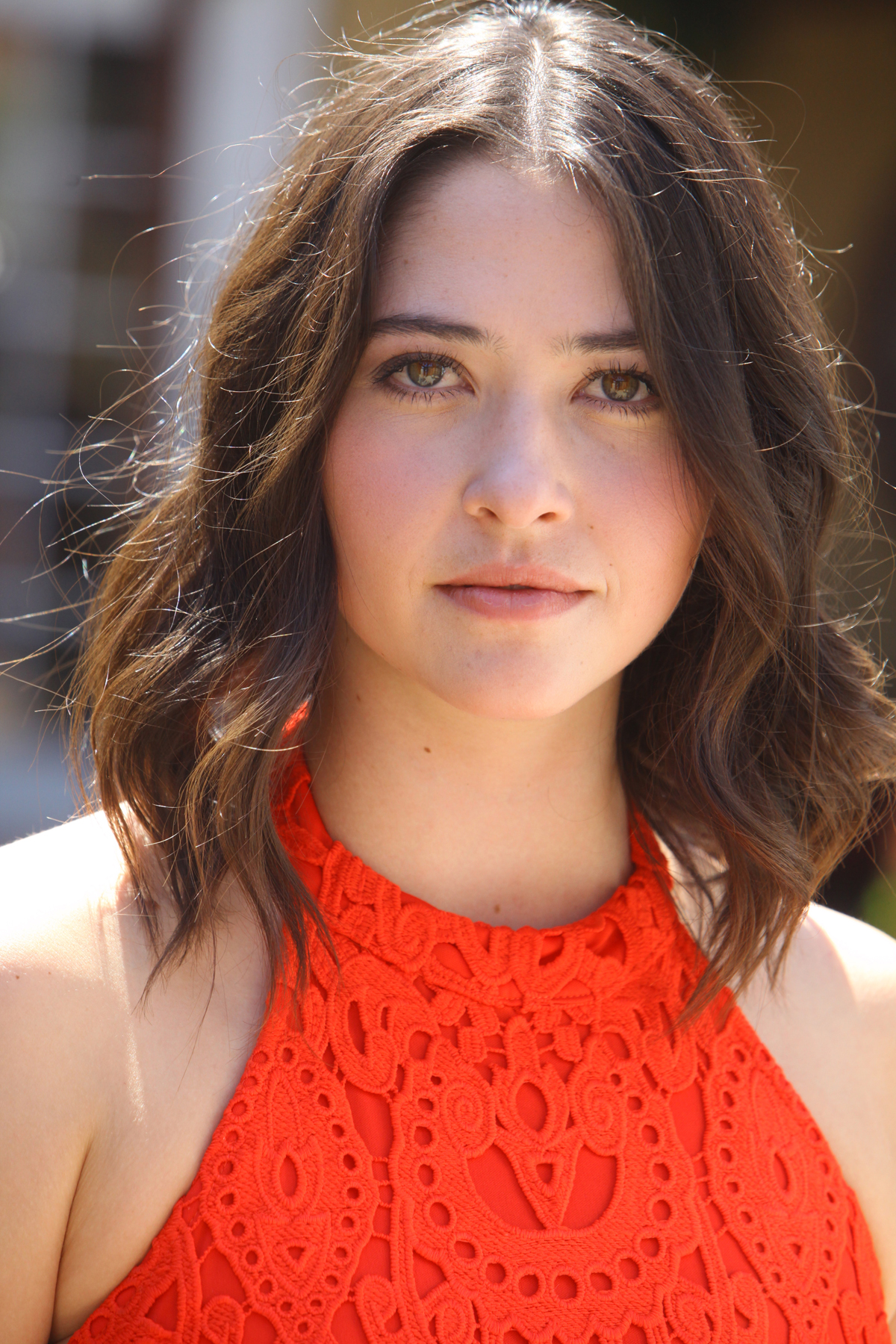 actor Chelsea Smith large photo