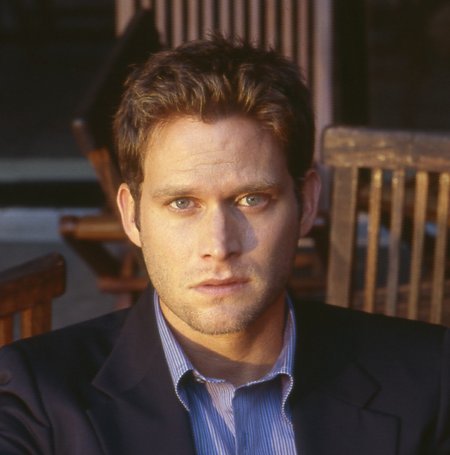 actor Steven Pasquale large photo
