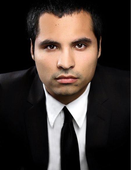 actor Michael Peña large photo