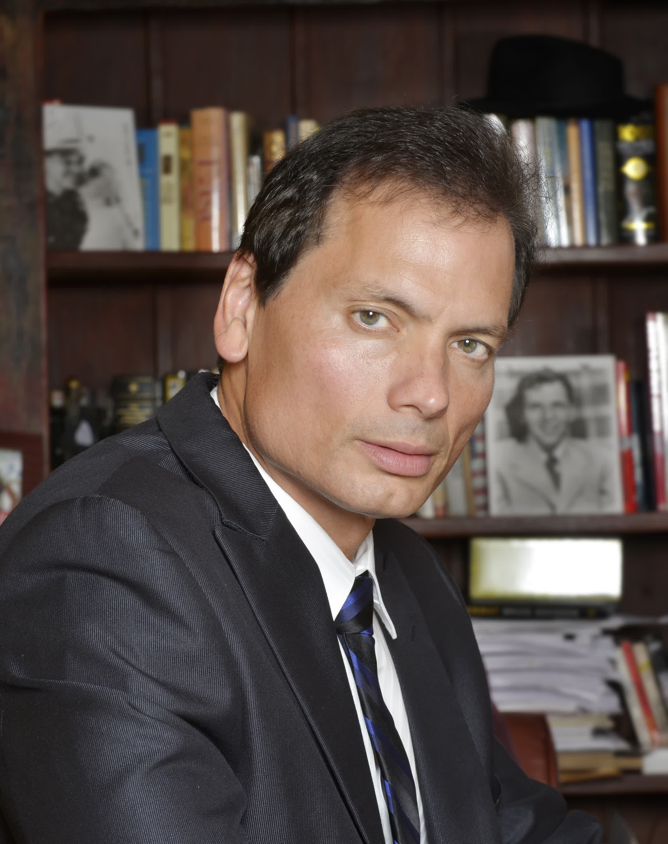 actor Rico Simonini large photo