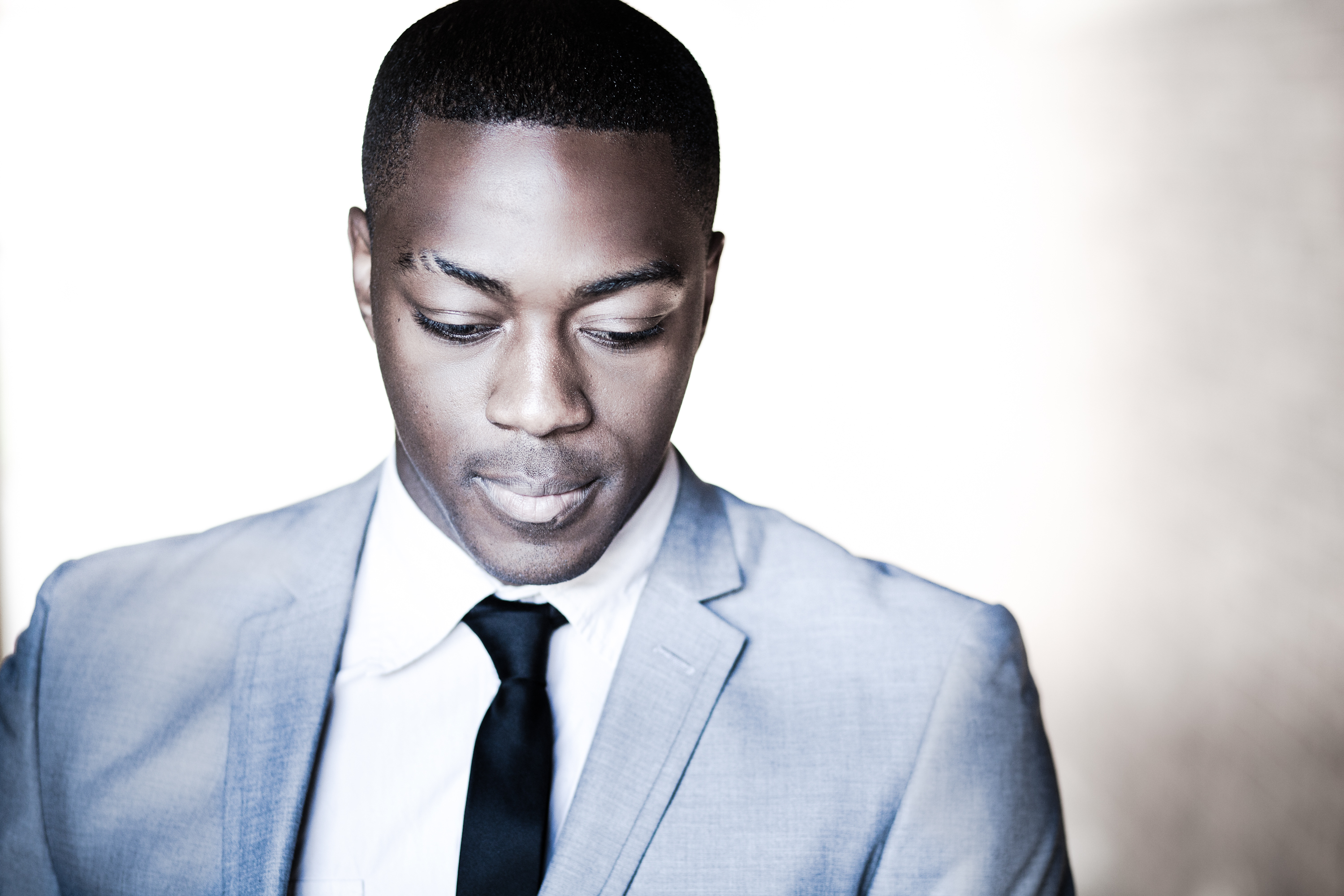 actor David Ajala large photo