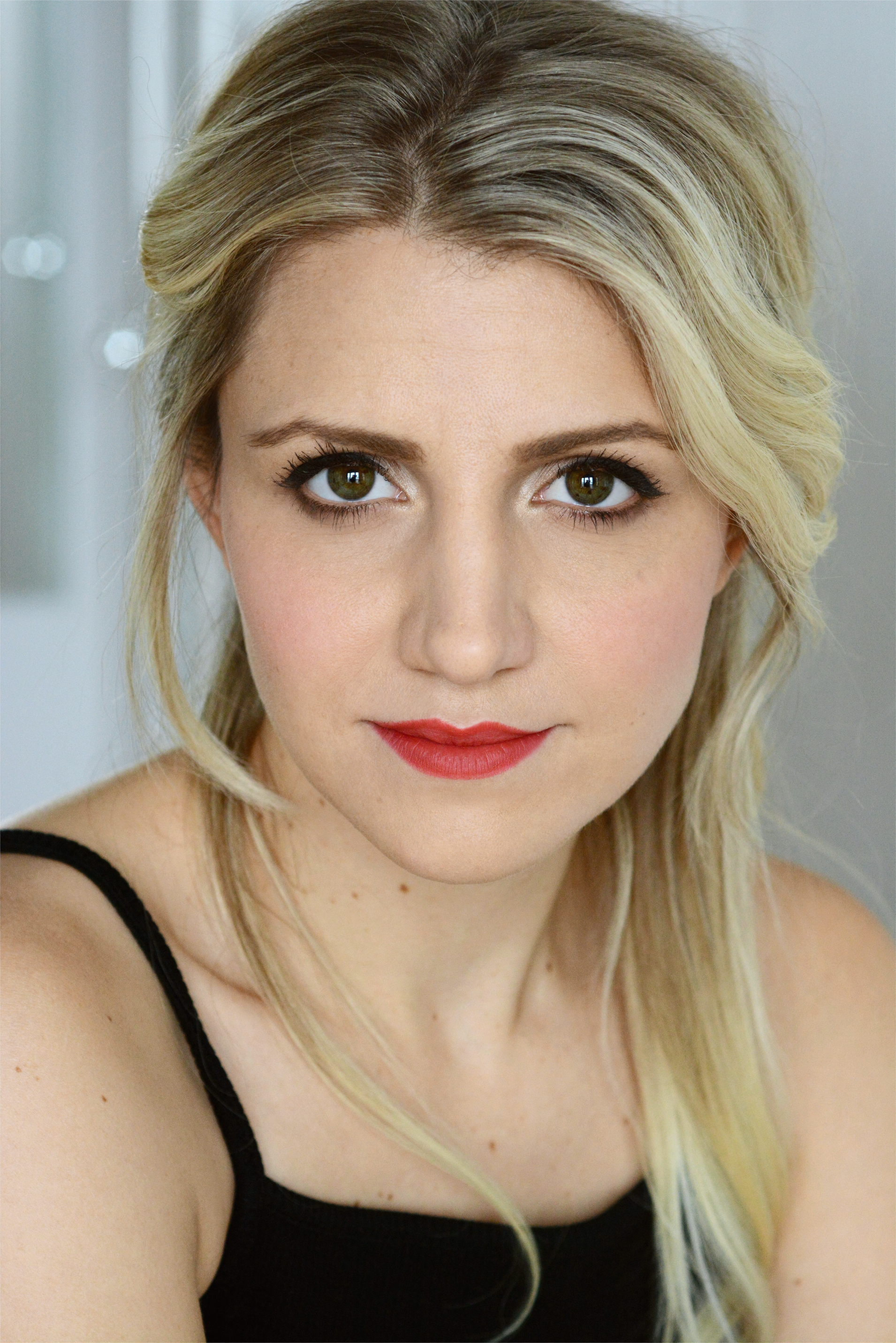 actor Annaleigh Ashford large photo