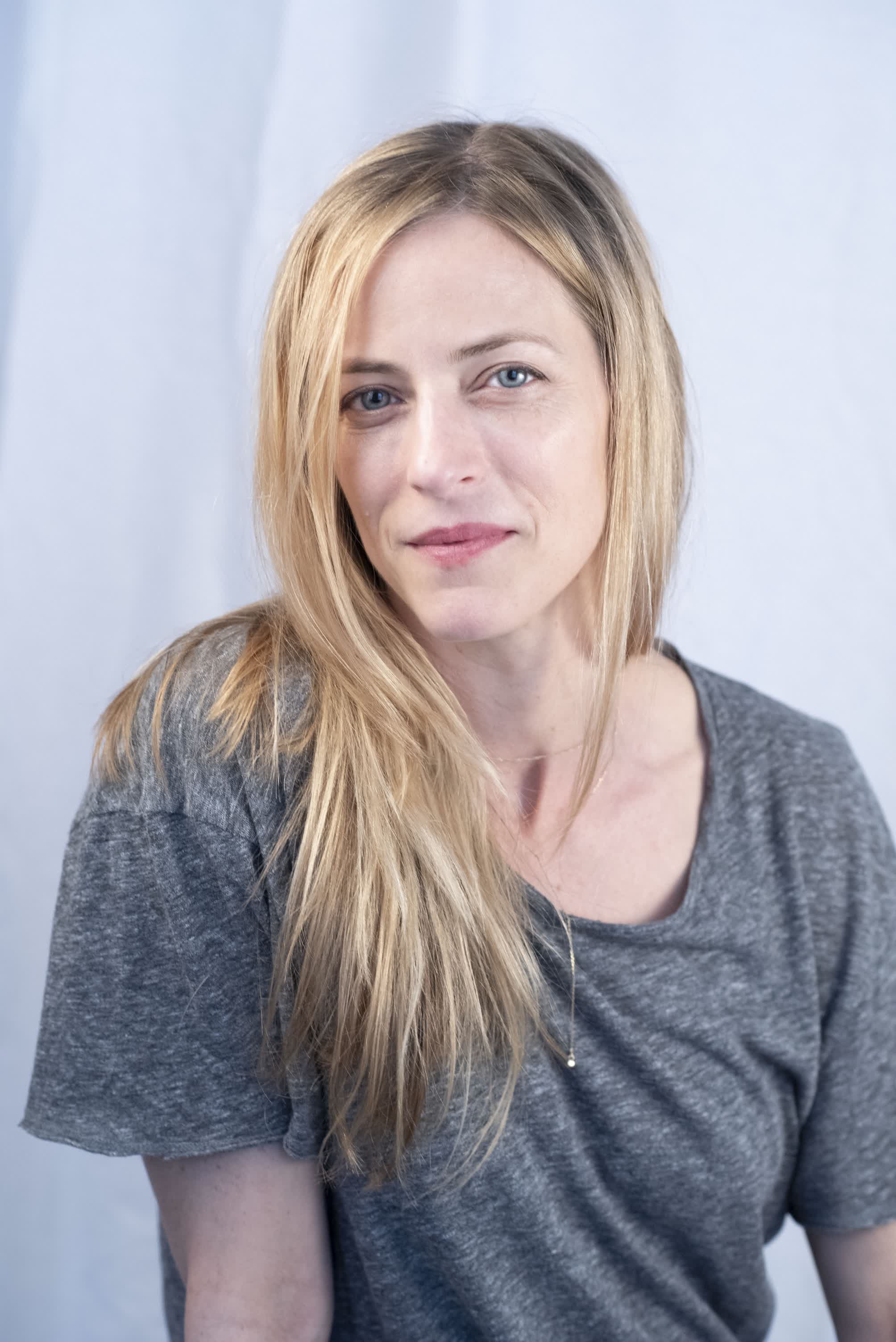 actor Amy Korb large photo