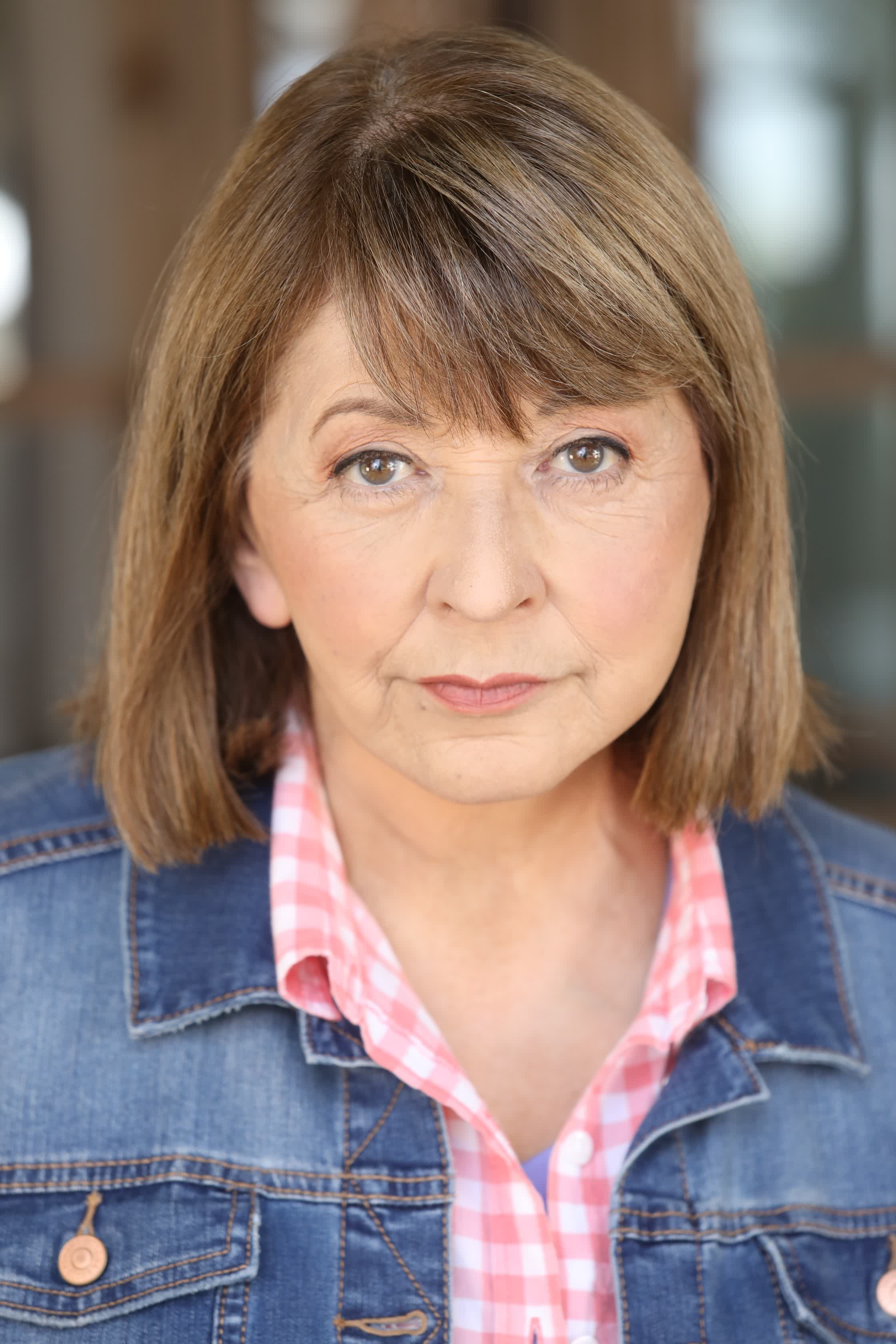 actor Tina D'Marco large photo