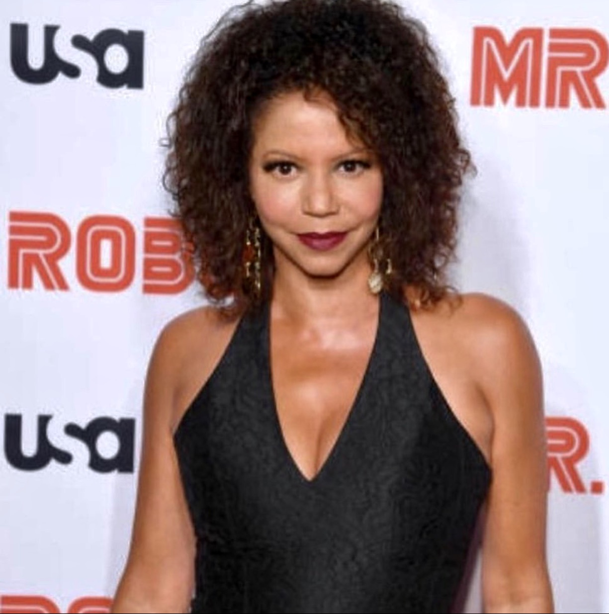 actor Gloria Reuben large photo