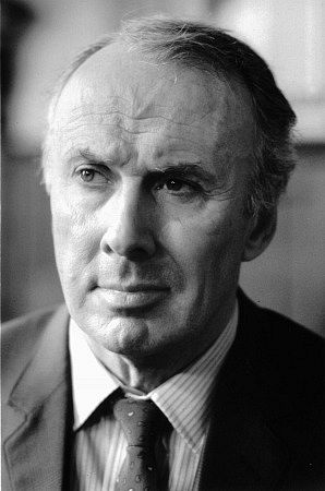 actor Richard Kiley large photo