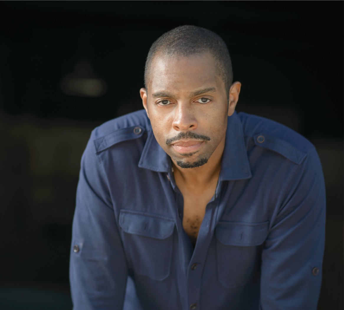 actor Treva Etienne large photo