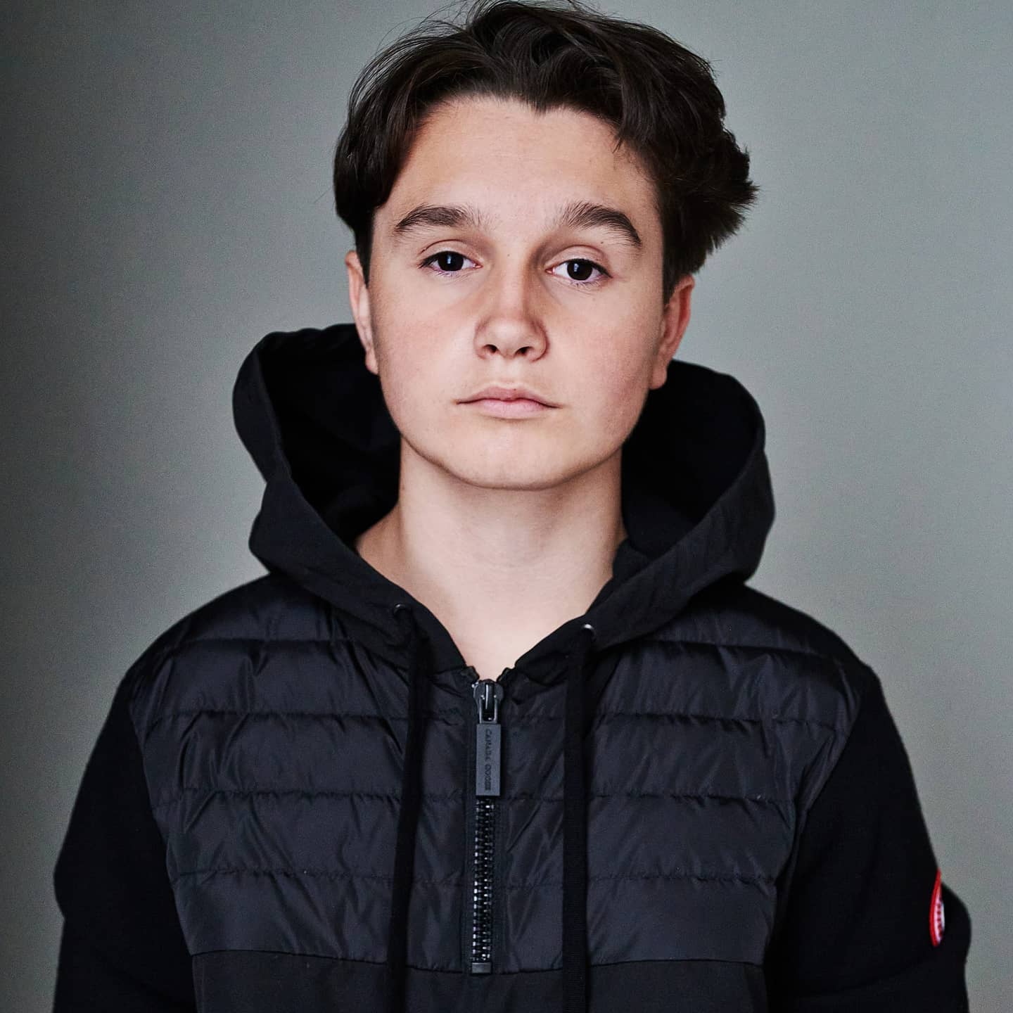 actor Bobby Smalldridge large photo