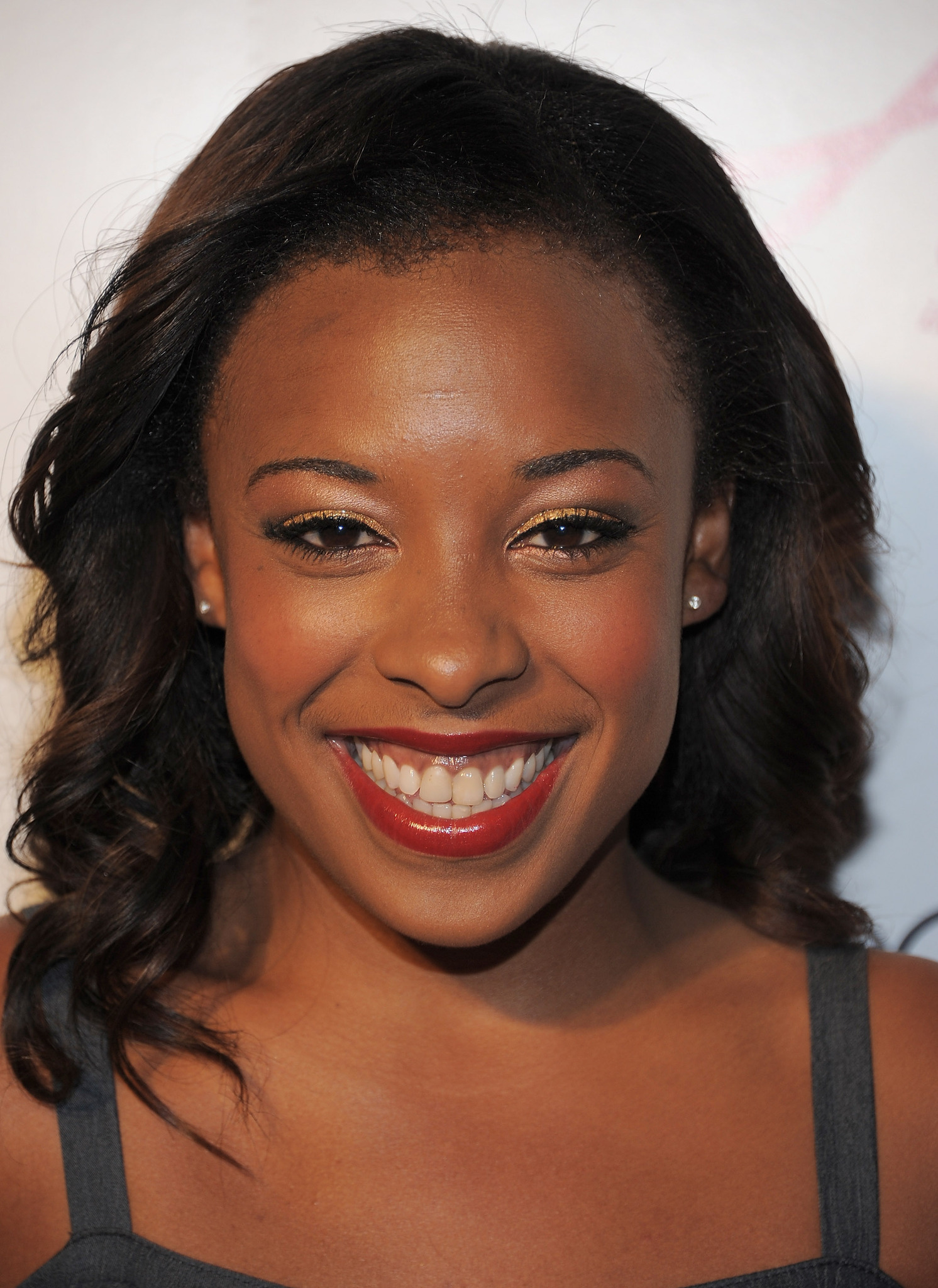 actor Tanya Chisholm large photo