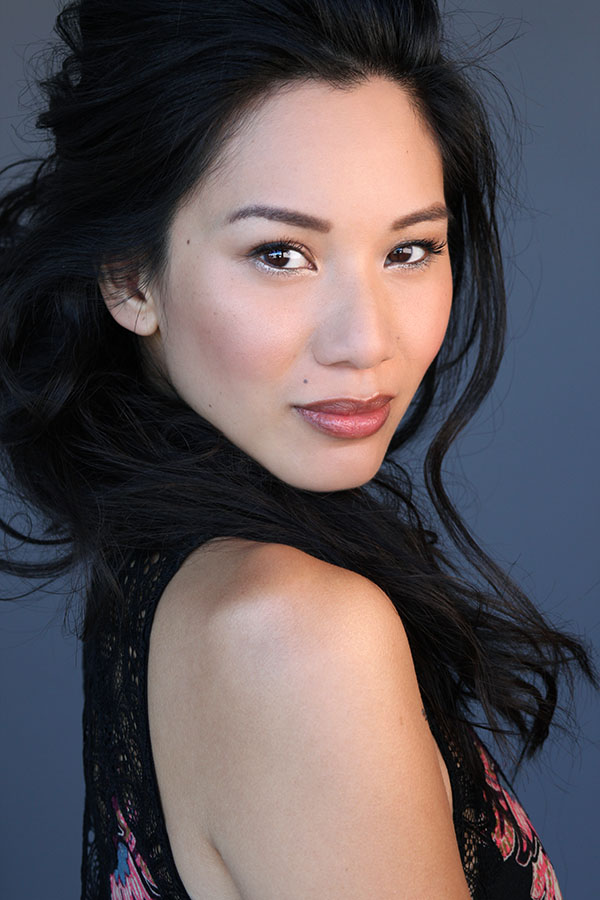 actor Elena Juatco large photo