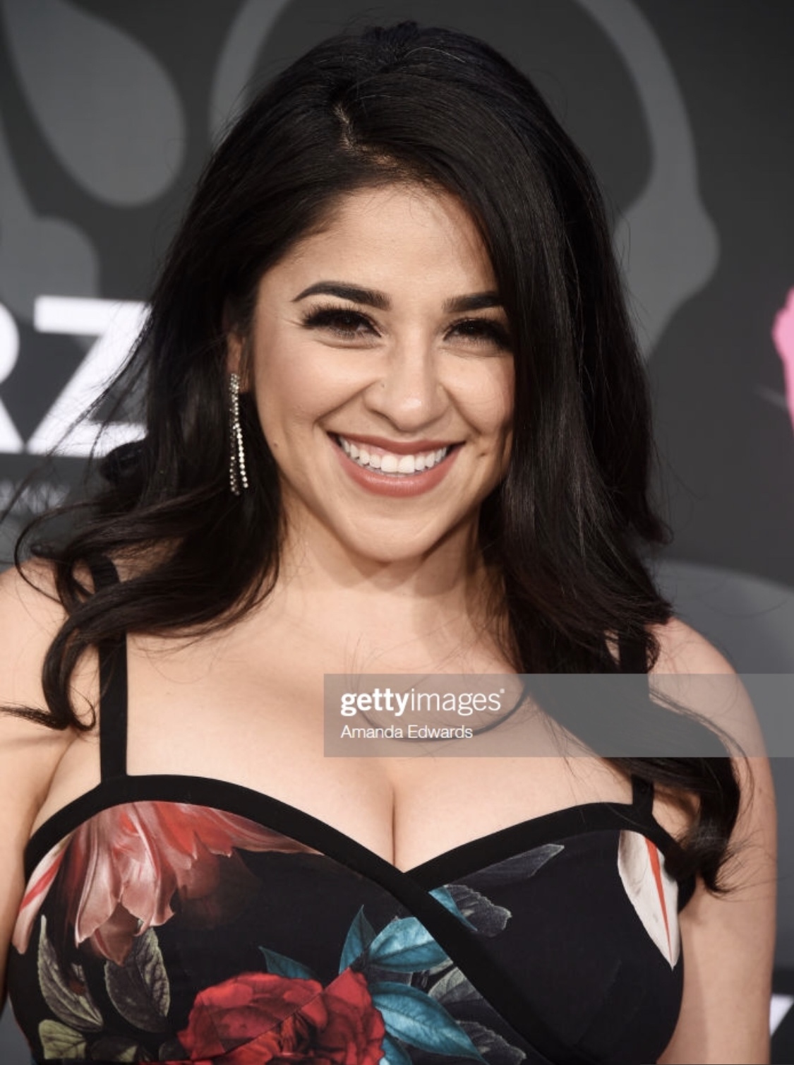 actor Noemi Gonzalez large photo