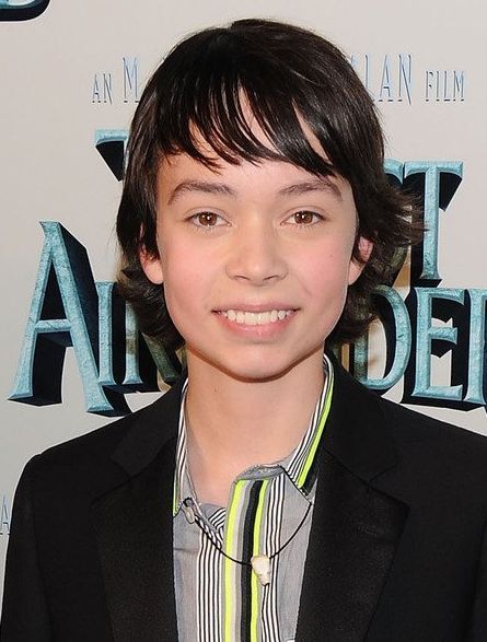actor Noah Ringer large photo