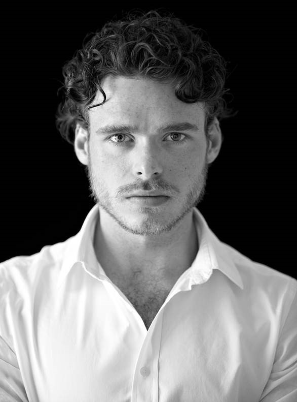 actor Richard Madden large photo