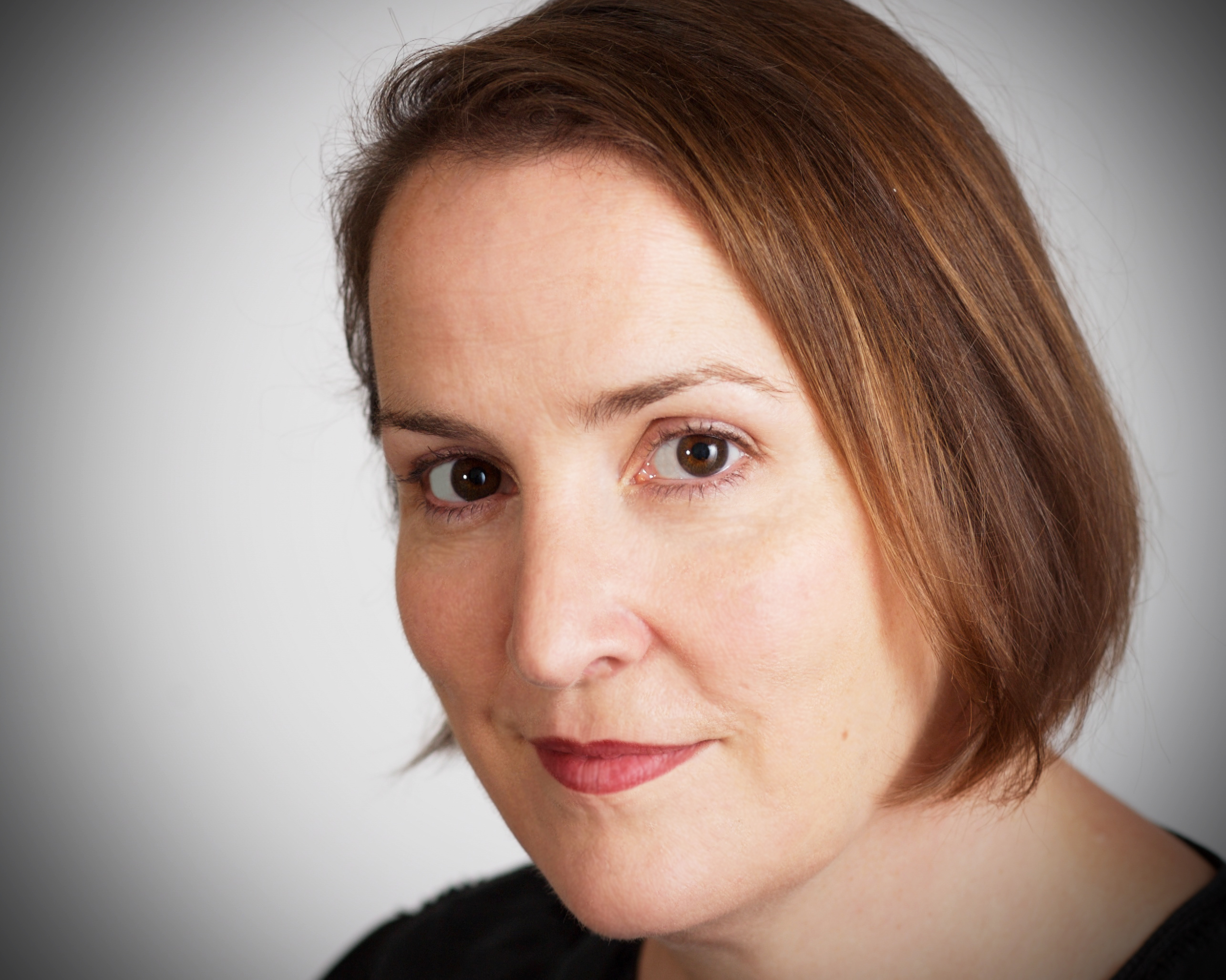 actor Jillian Armenante large photo