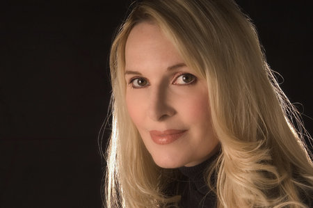 actor Kim Krizan large photo