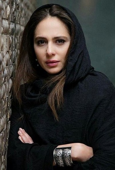 actor Ra'na Azadivar large photo