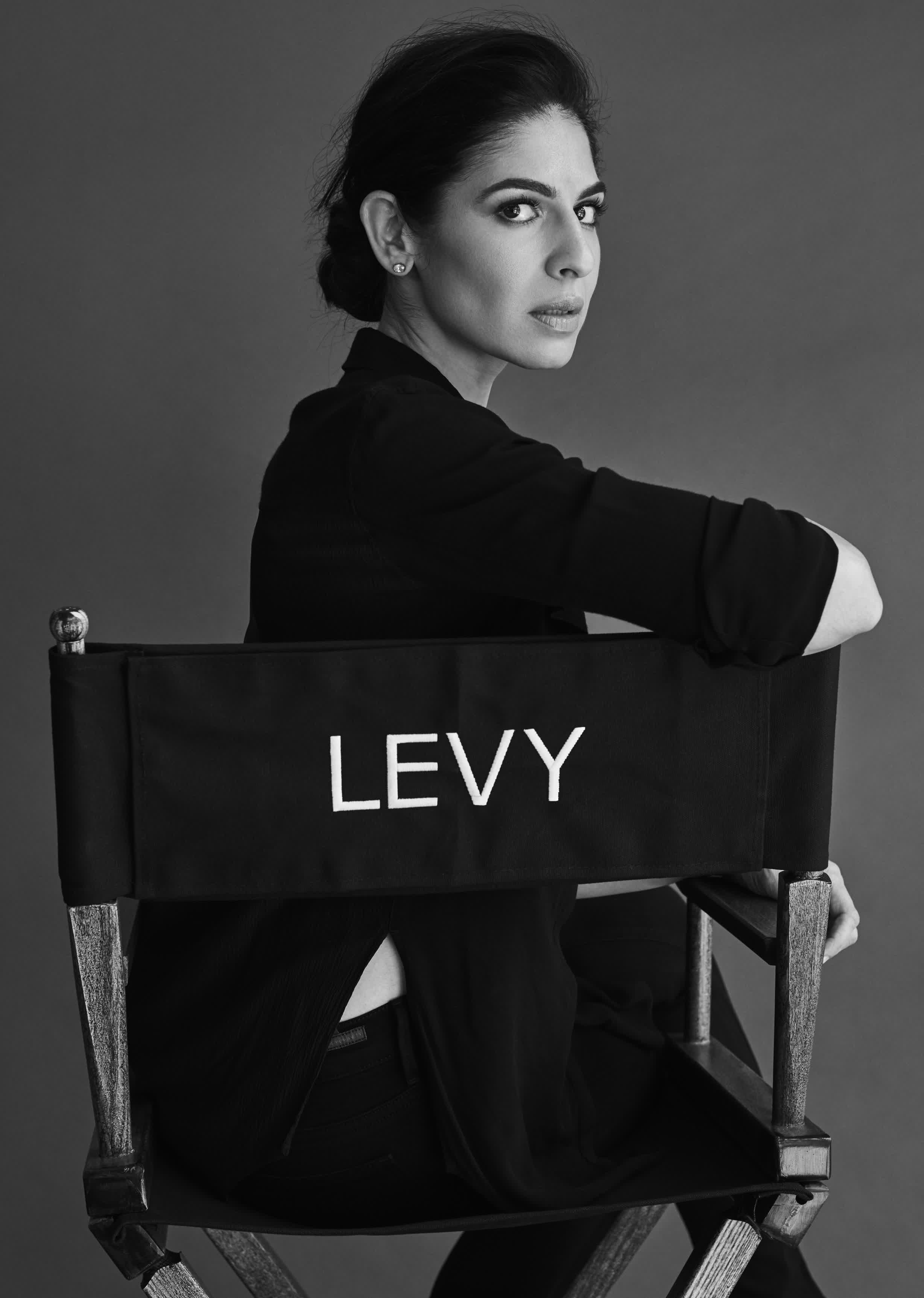 actor Shaana Levy large photo