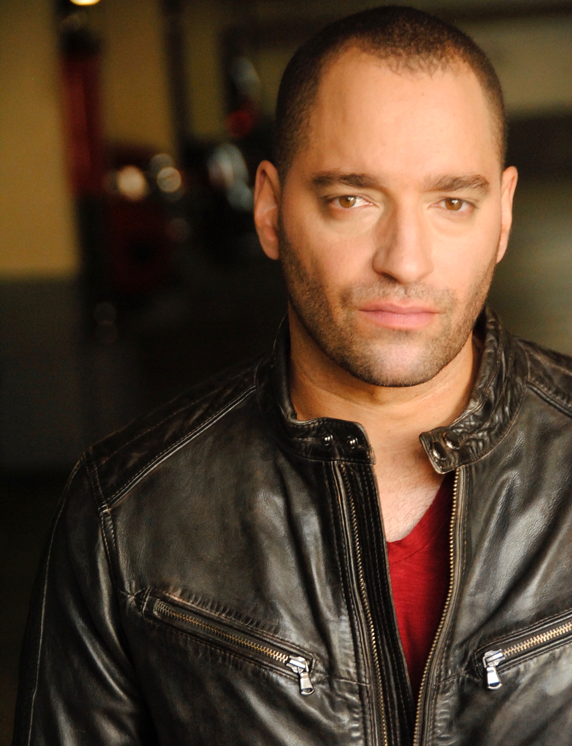 actor Garnet Harding large photo