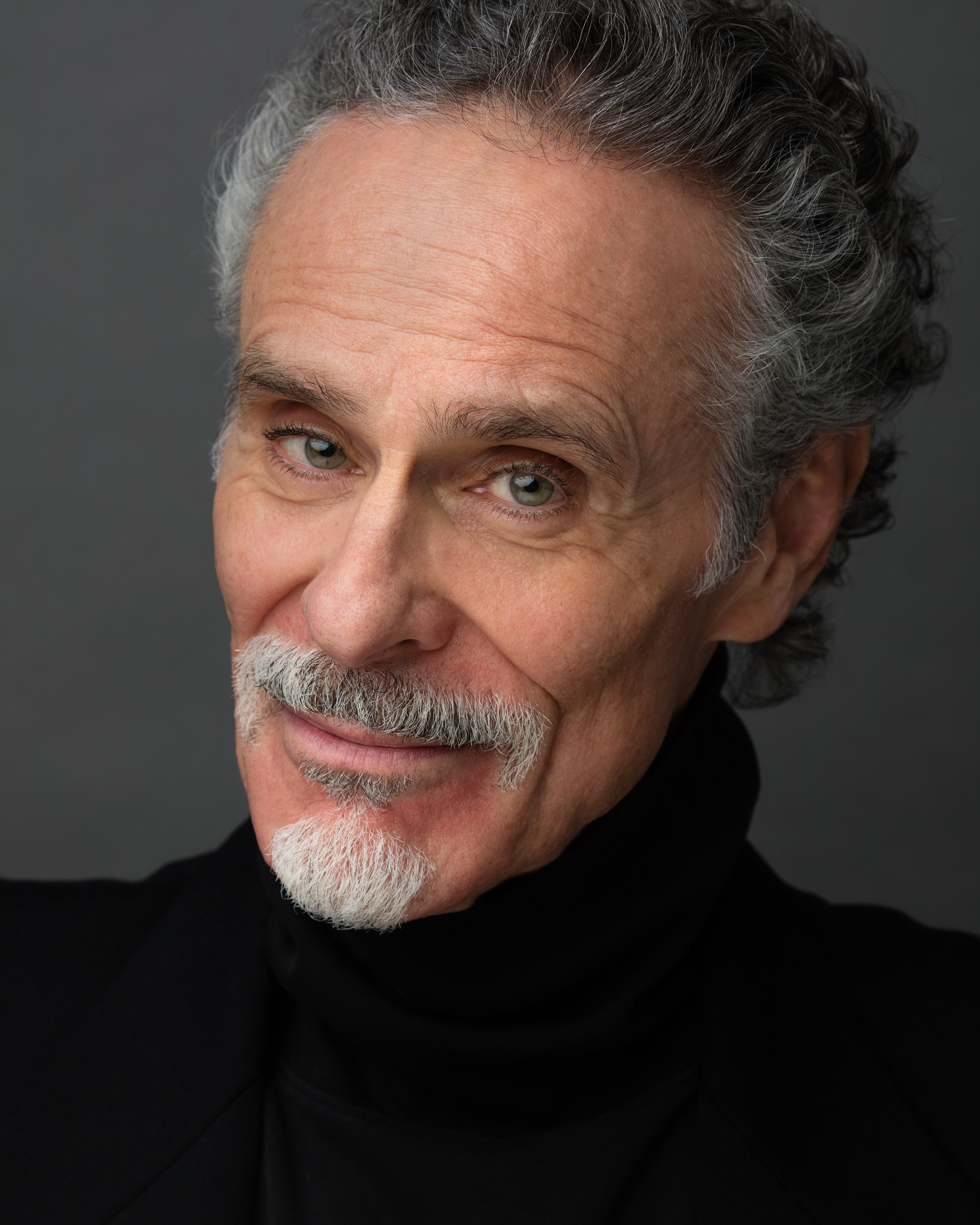 actor Joel Swetow large photo