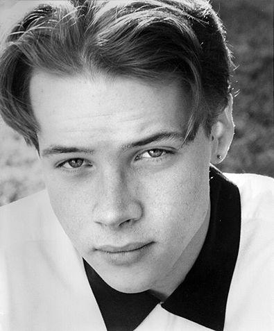 actor Shawn Phelan large photo