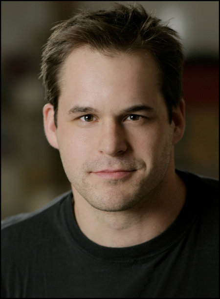actor Kyle Bornheimer large photo
