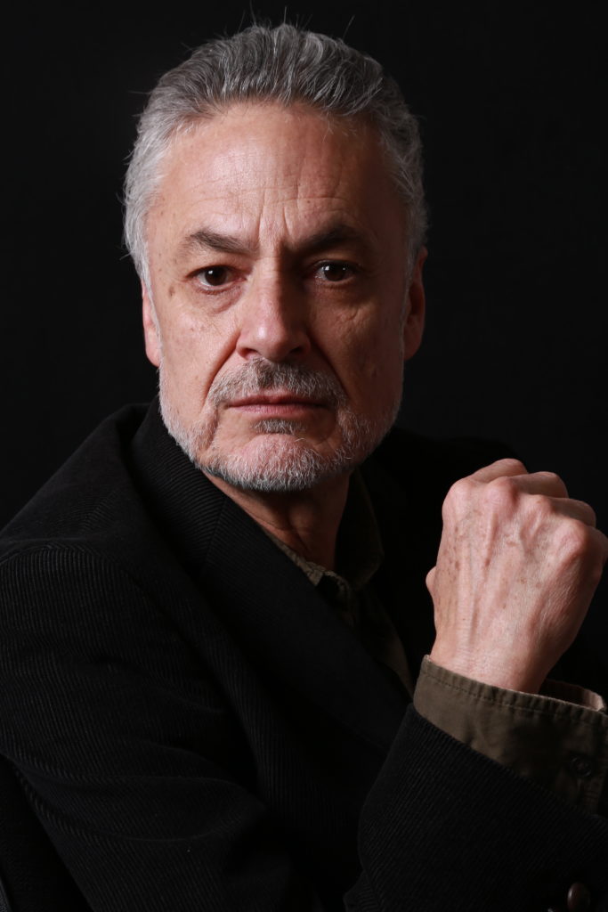 actor Arturo Ríos large photo