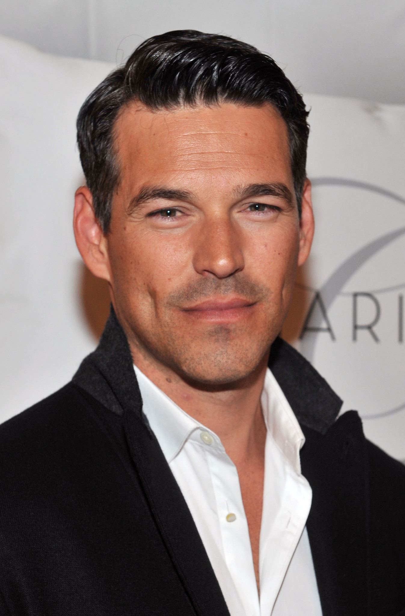 actor Eddie Cibrian large photo