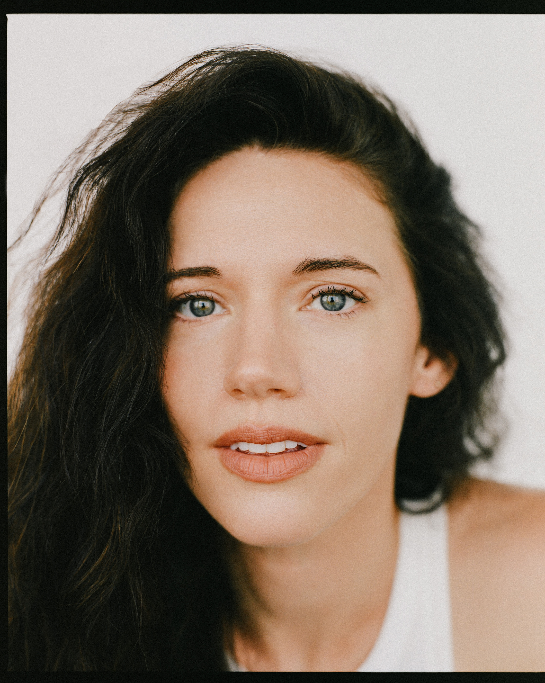 actor Katie Parker large photo