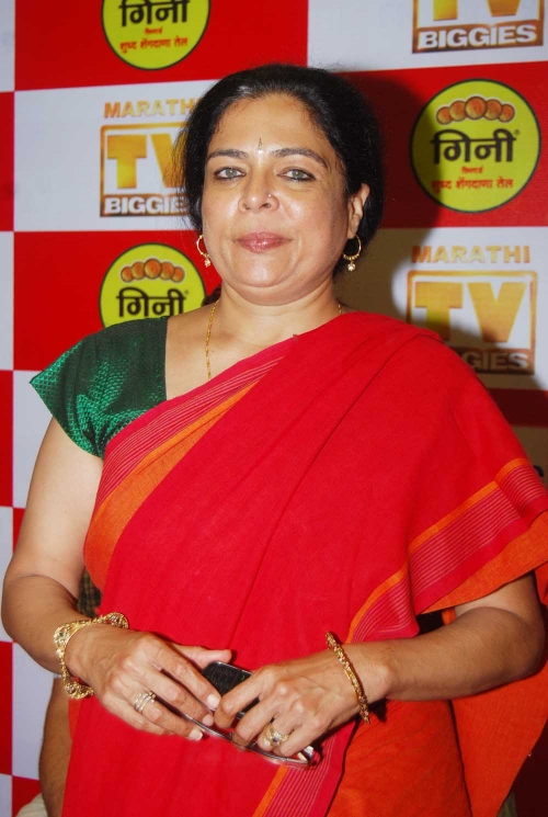 actor Reema Lagoo large photo