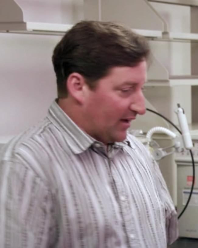 actor Tom Roach large photo