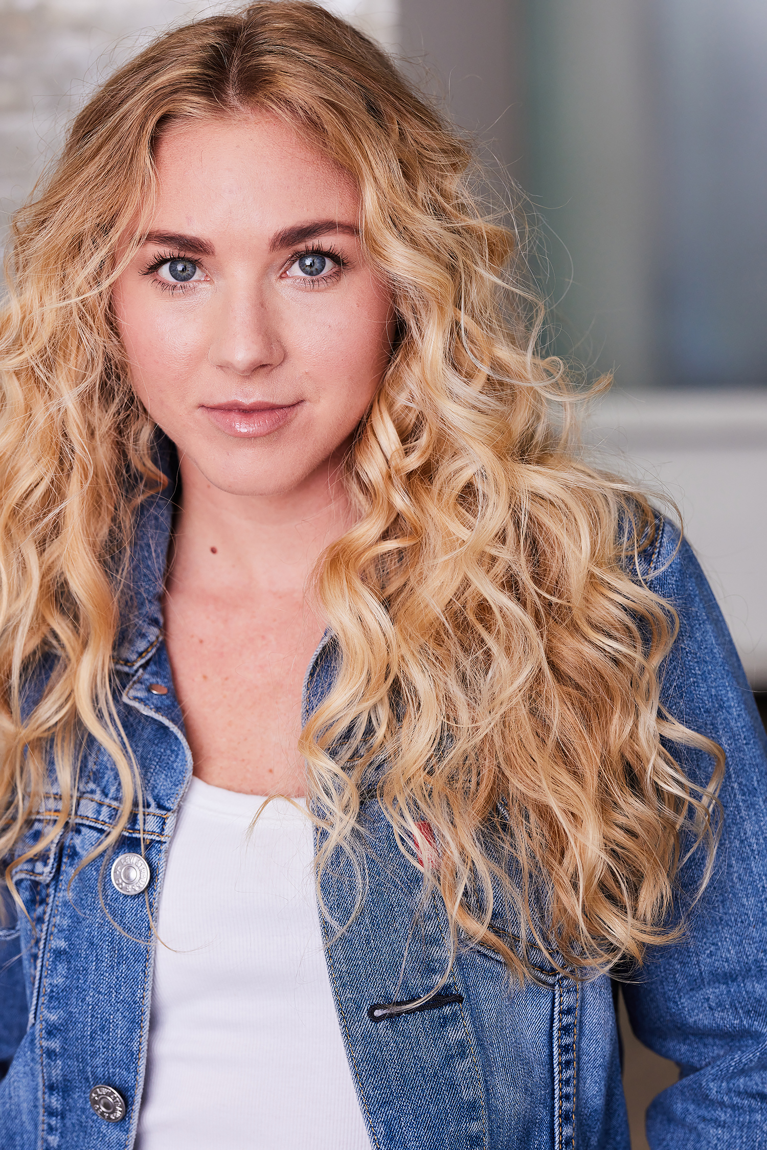 actor Brittany Oaks large photo